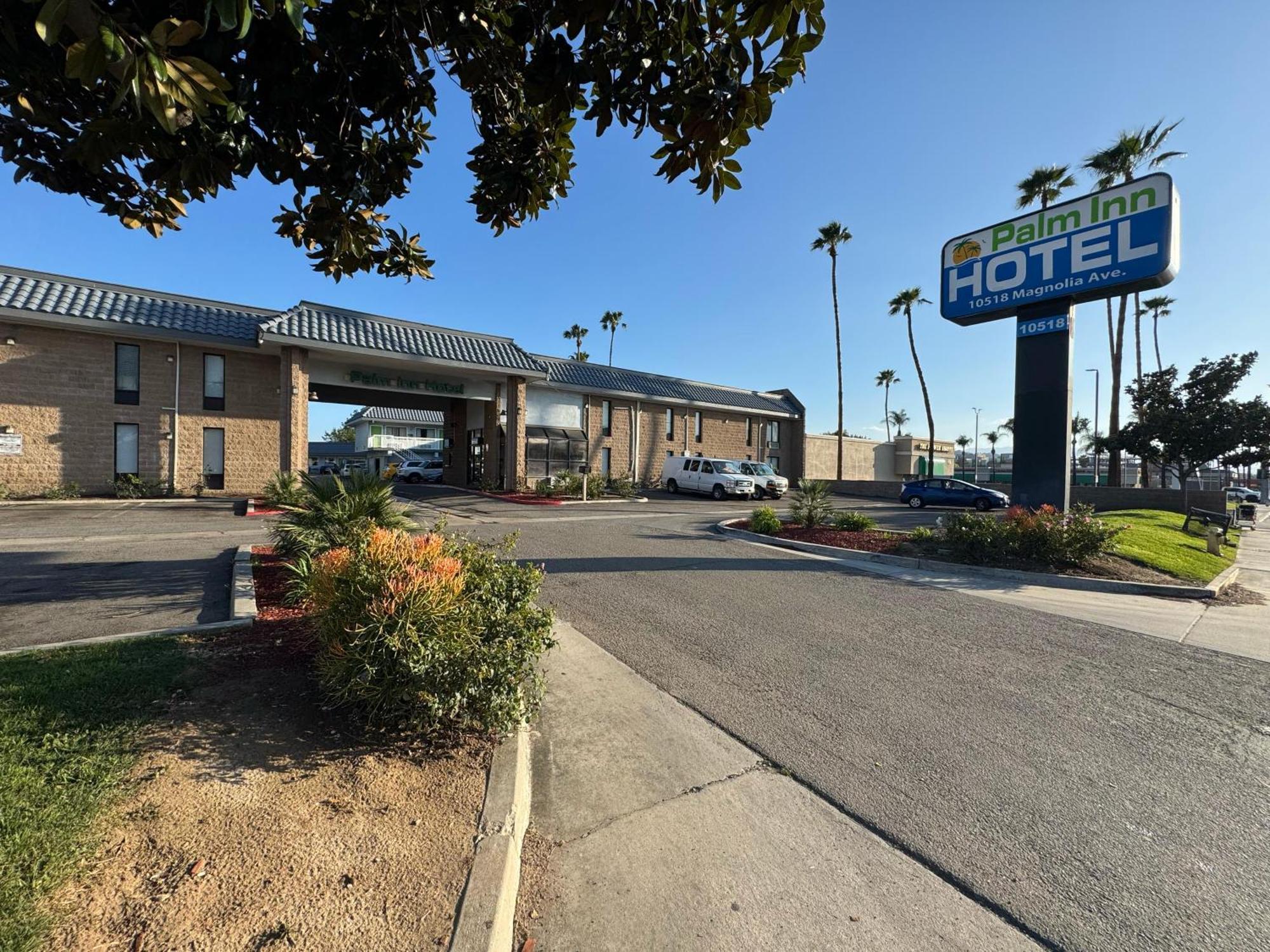 Palm Inn Hotel Near Tyler Mall Riverside Buitenkant foto
